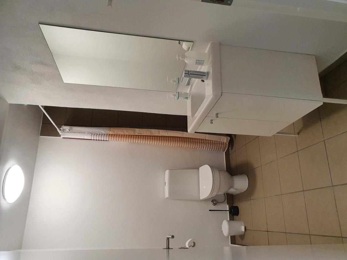 Pa Landet Apartment กรินด์สเตด ภายนอก รูปภาพ