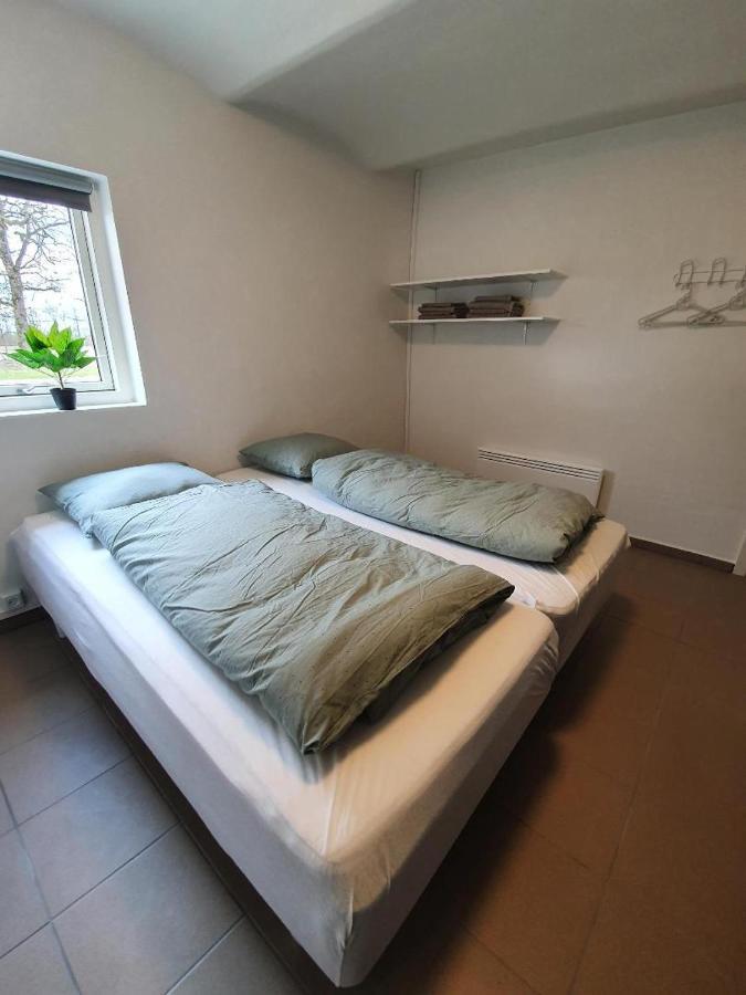 Pa Landet Apartment กรินด์สเตด ภายนอก รูปภาพ