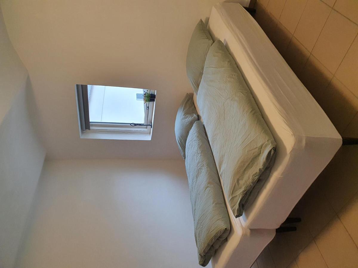 Pa Landet Apartment กรินด์สเตด ภายนอก รูปภาพ