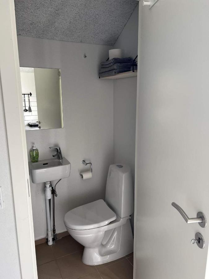 Pa Landet Apartment กรินด์สเตด ภายนอก รูปภาพ
