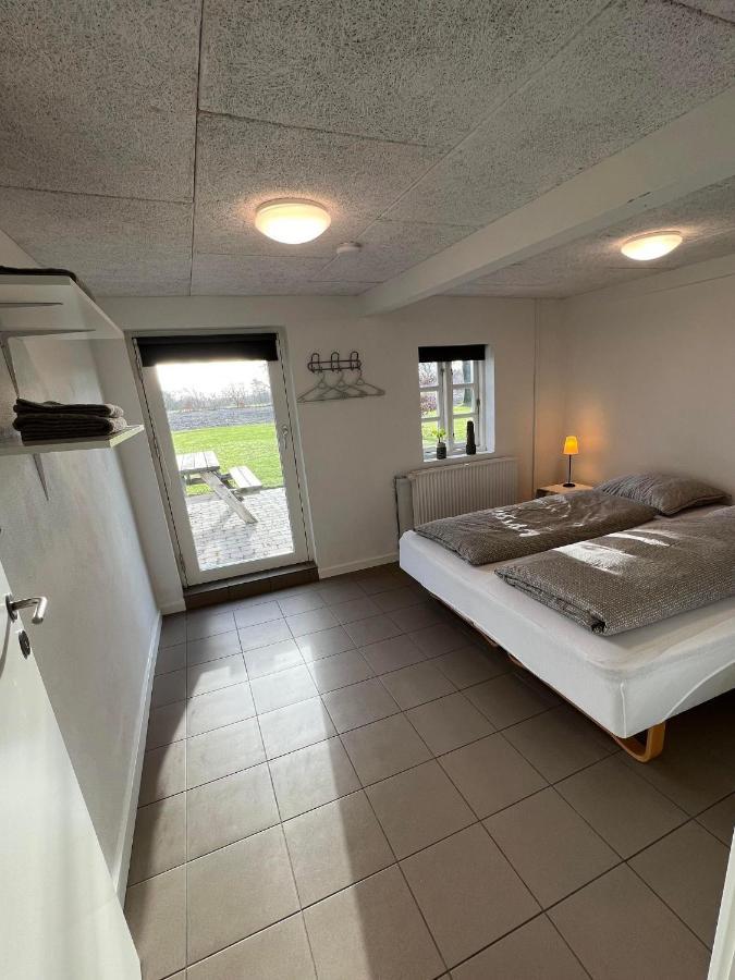 Pa Landet Apartment กรินด์สเตด ภายนอก รูปภาพ