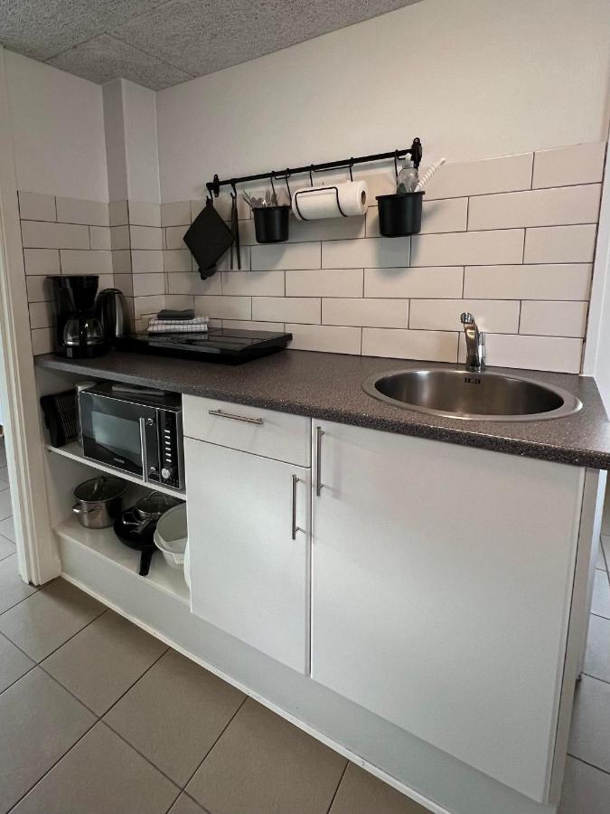 Pa Landet Apartment กรินด์สเตด ภายนอก รูปภาพ